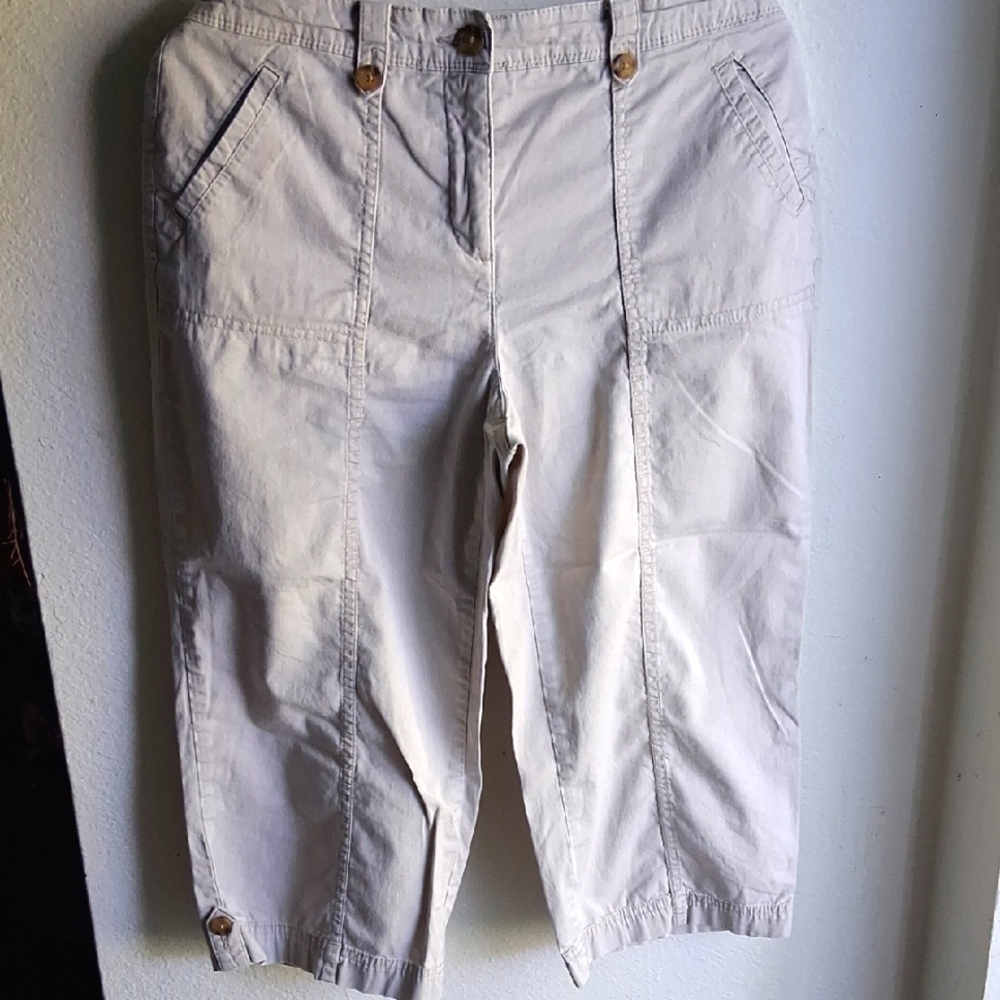 Karen Scott Light Tan Women's Bermudas